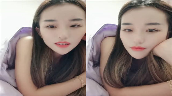 肤白貌美小妖精口活挑逗男友，骑乘上位疯狂扭动！